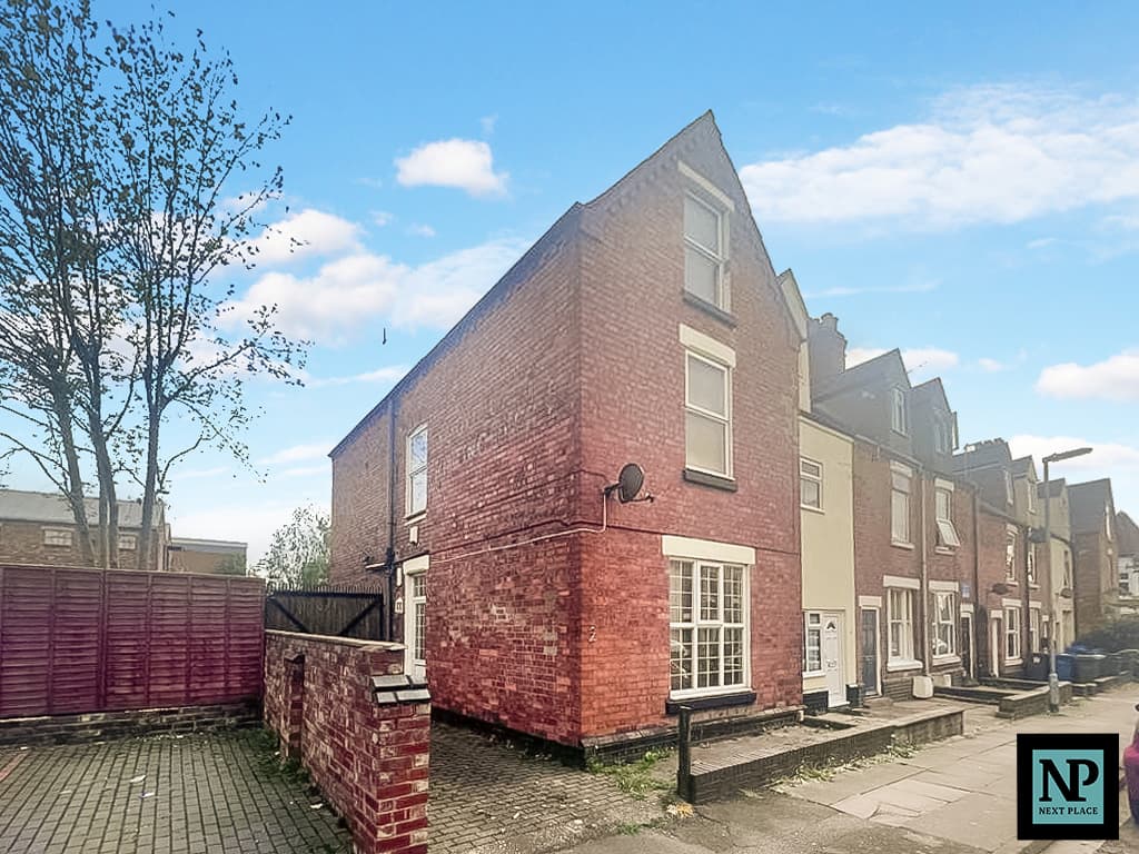 Heath Street, Tamworth, B79