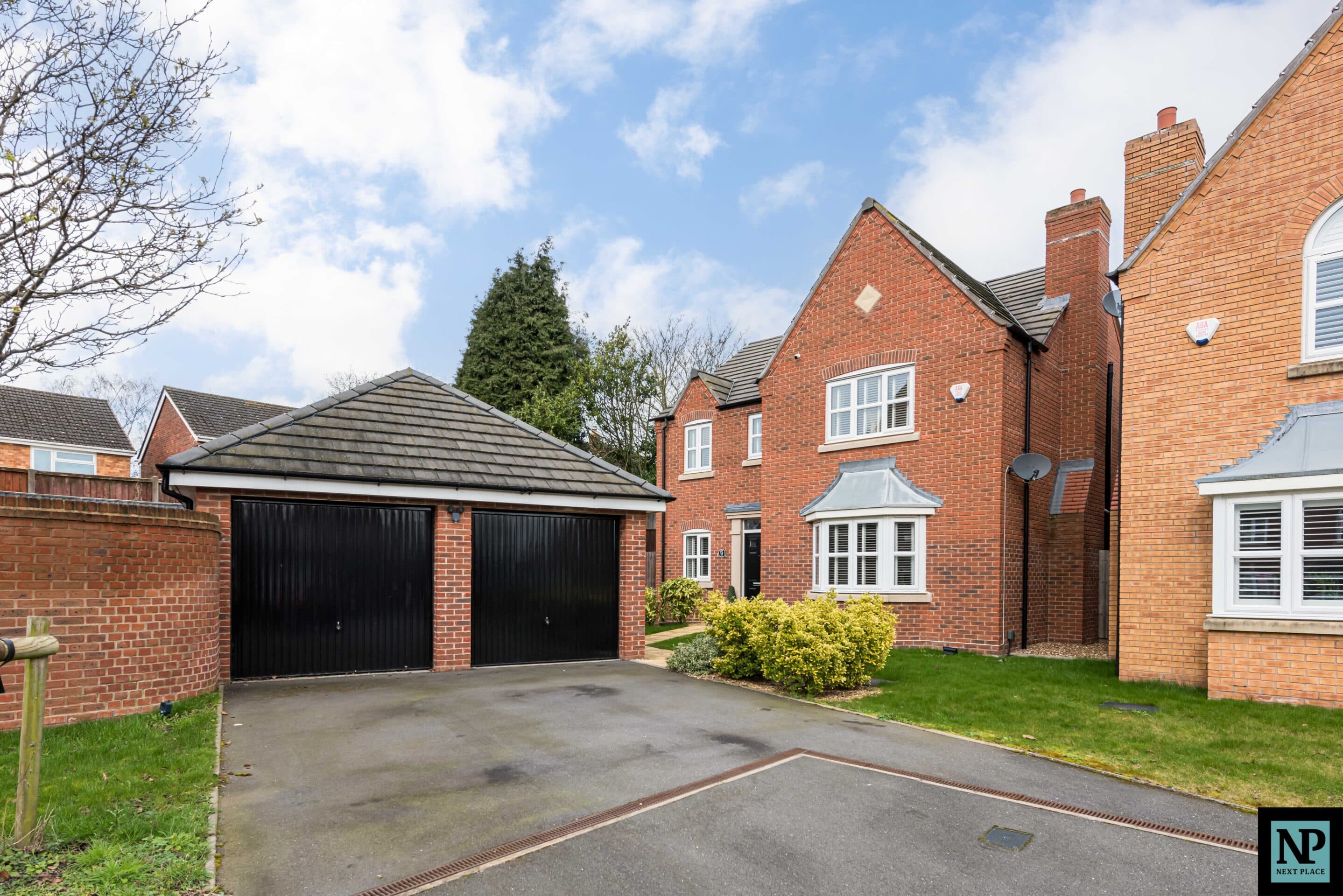 Croft Close, Two Gates, B77