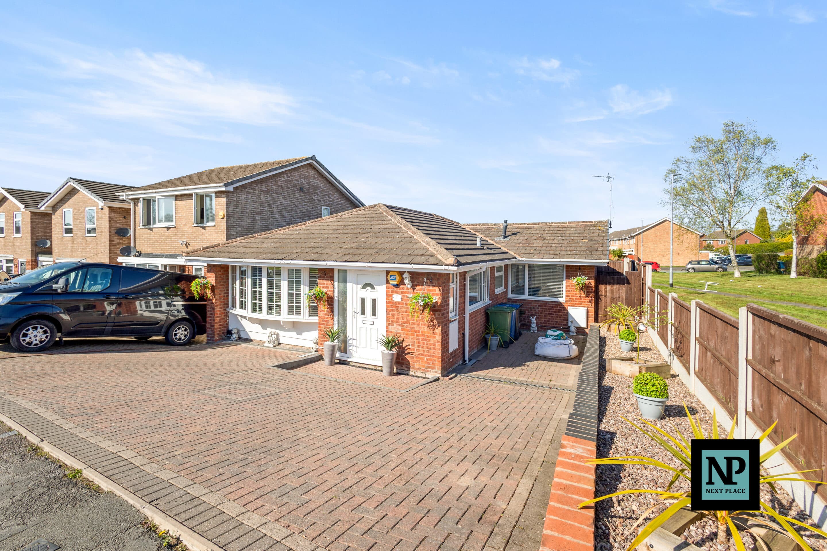 Briar, Tamworth, B77