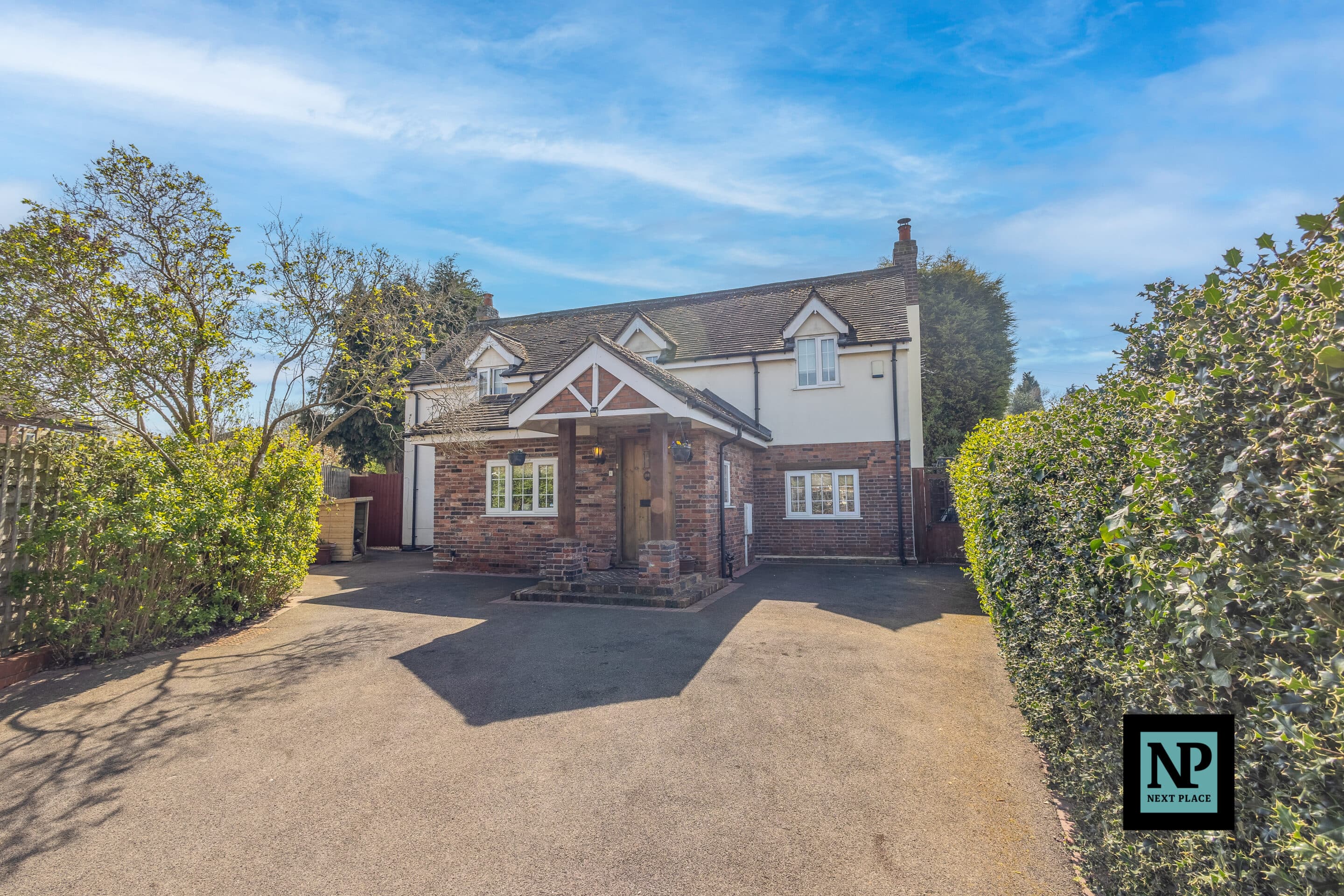 Woodhouse Lane, Tamworth, B77
