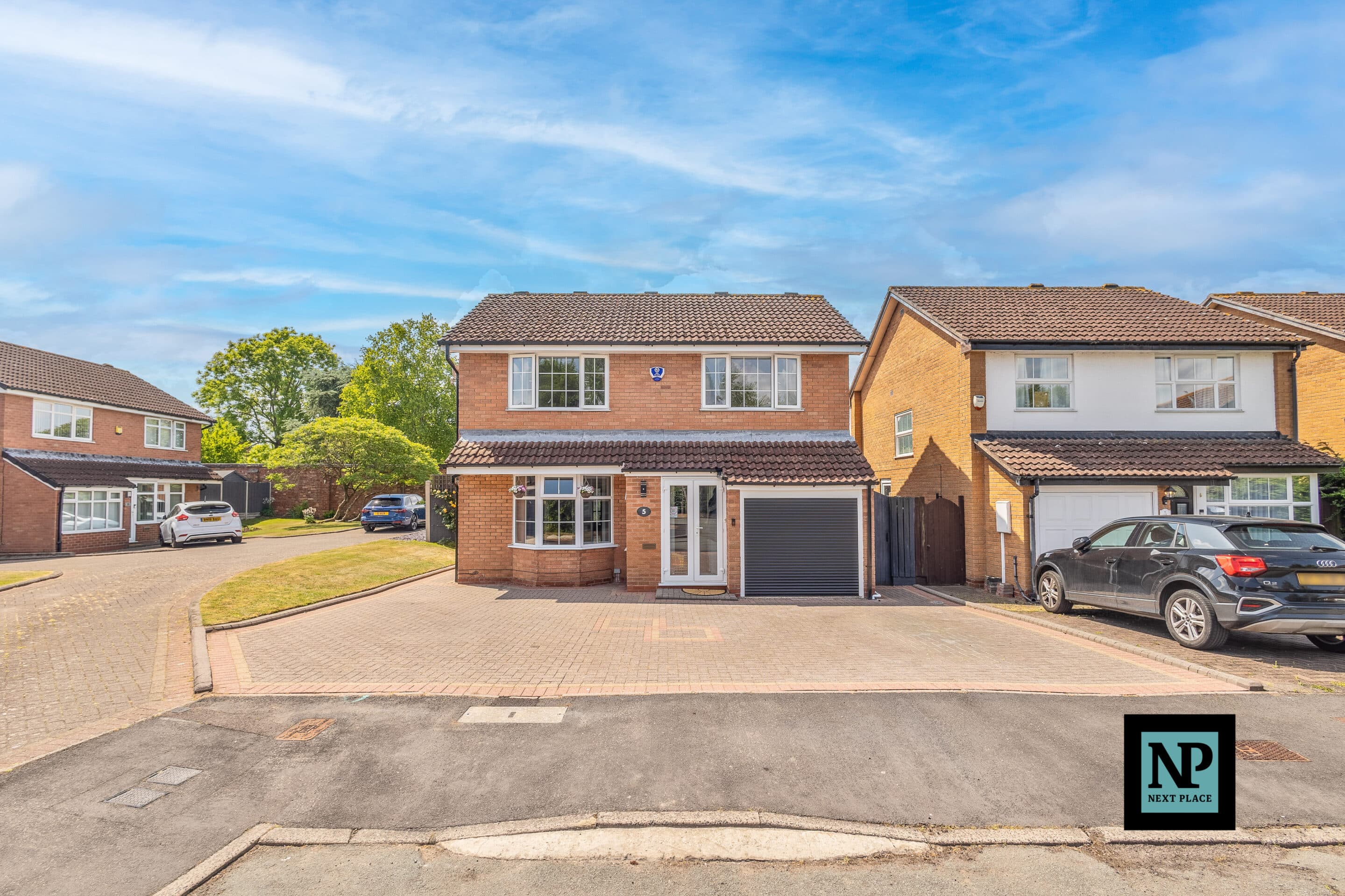Rufford, Tamworth, B79