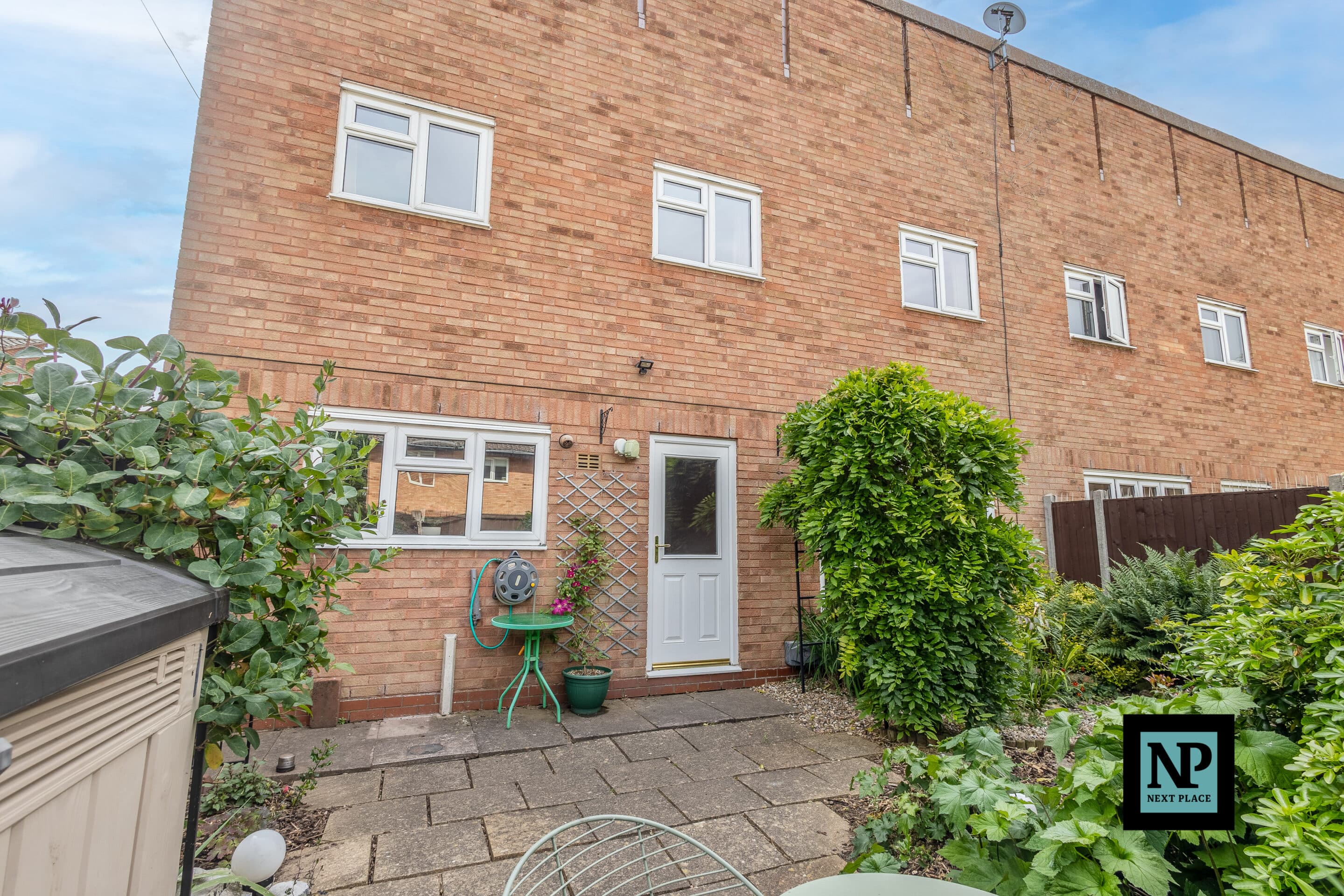 Camhouses, Wilnecote, B77