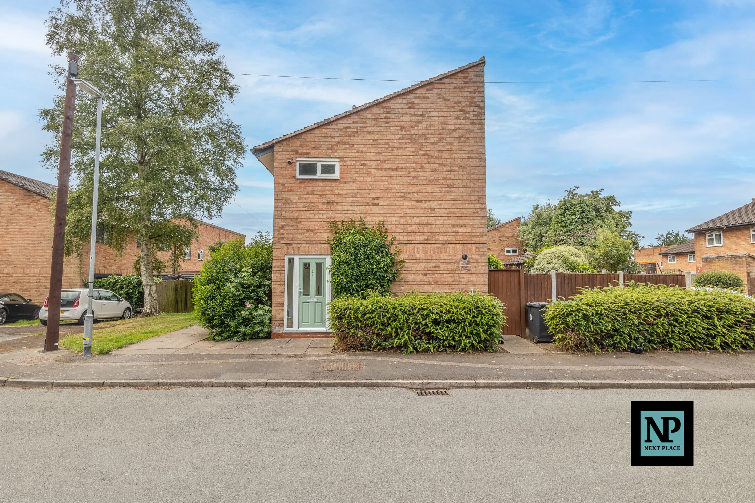Camhouses, Wilnecote, B77