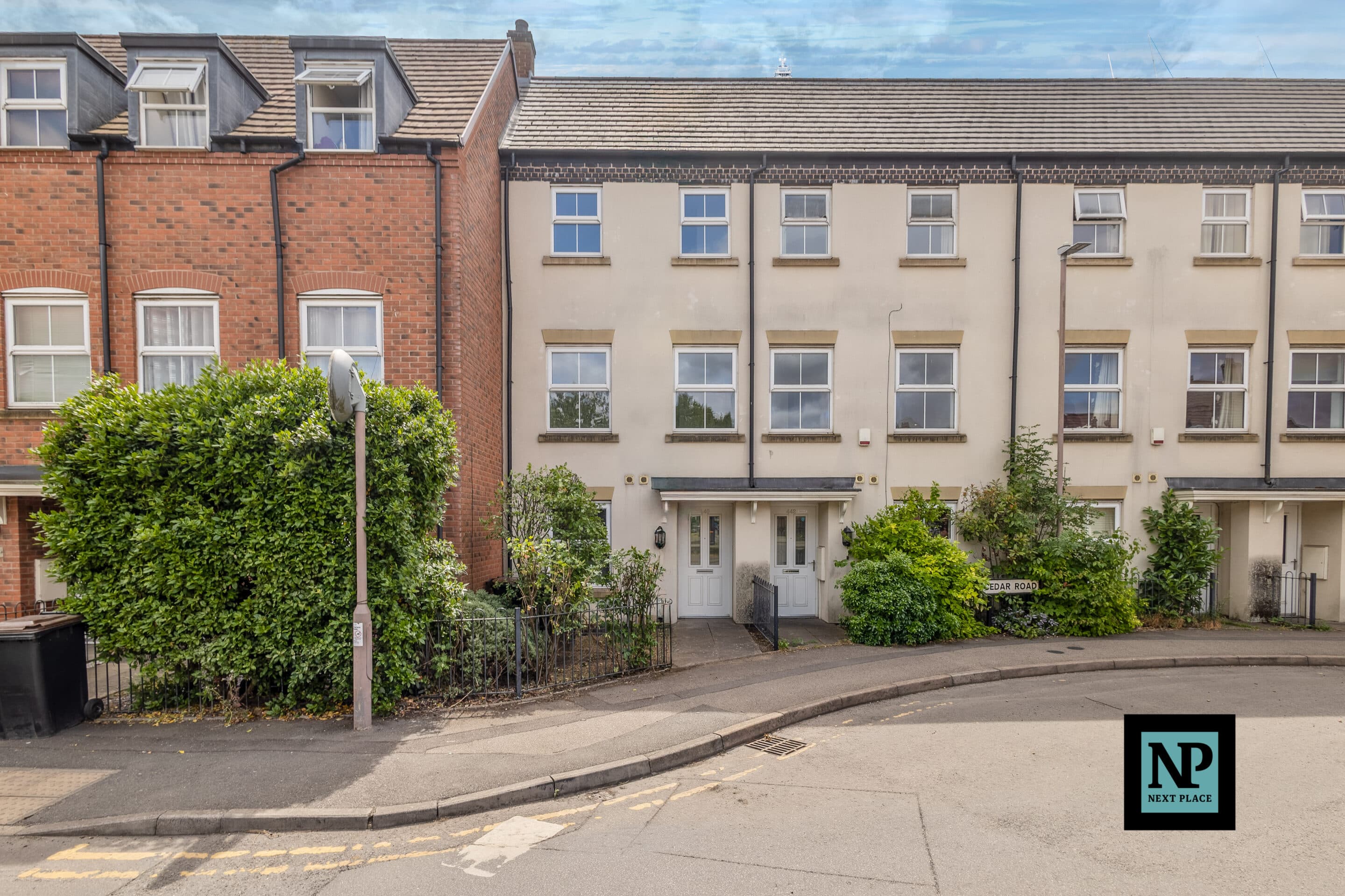 Cedar Road, Nuneaton, CV10
