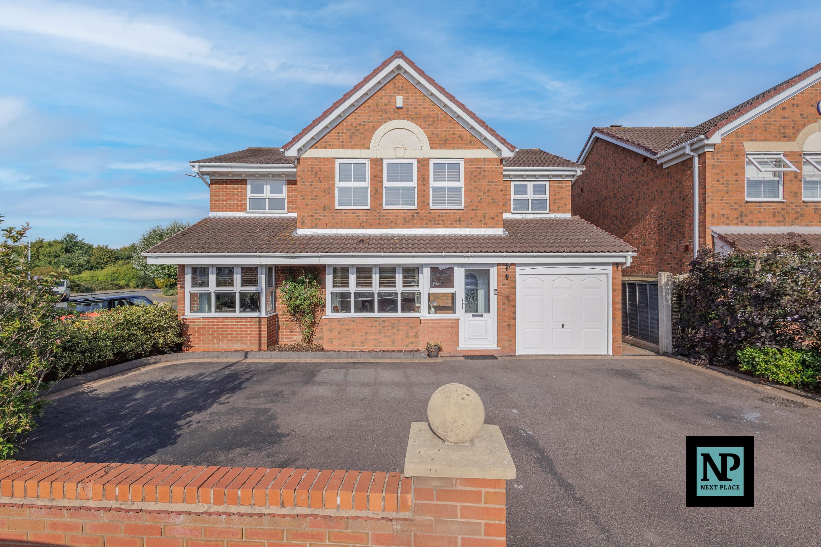 Newport, Amington, B77