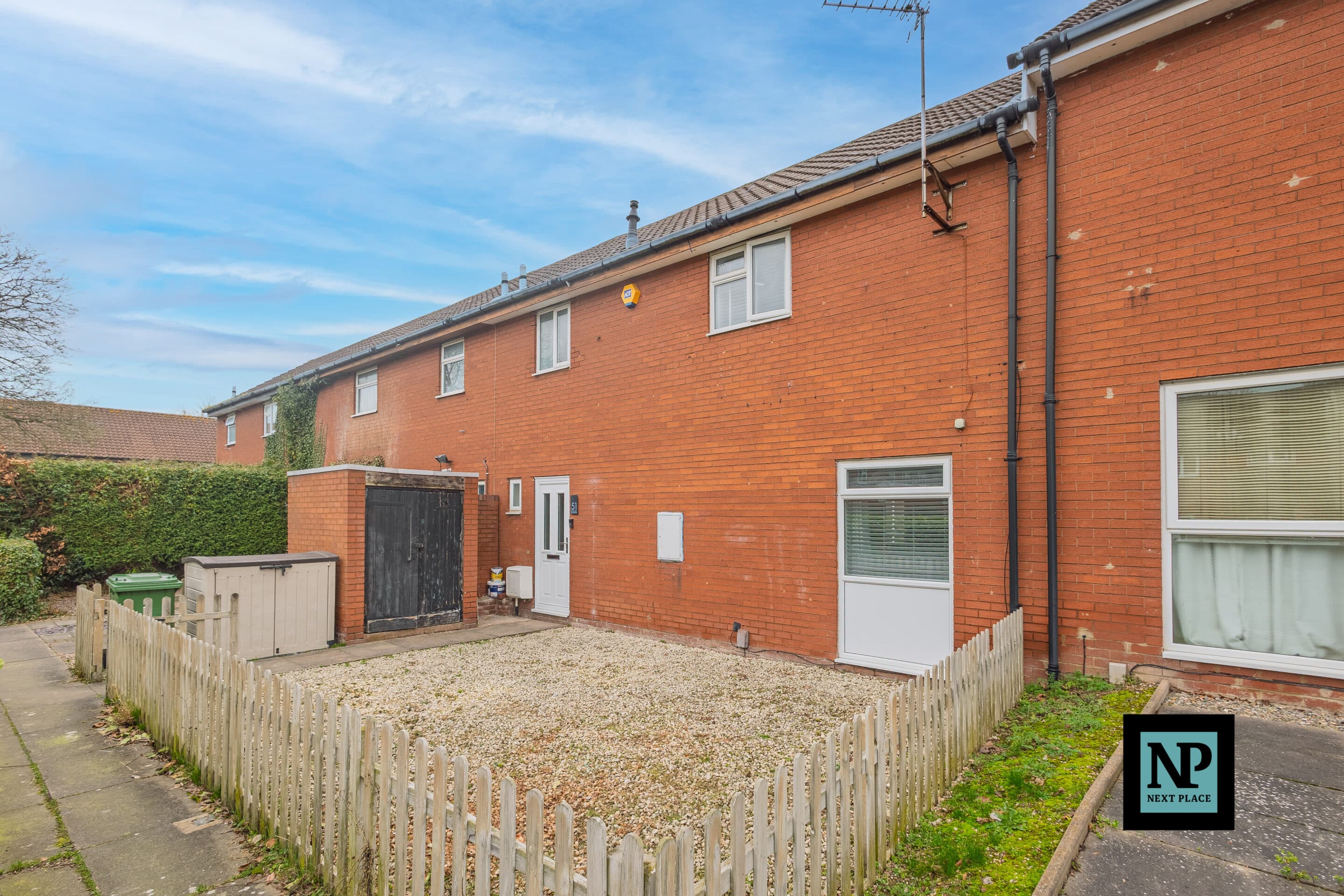 Edale, Wilnecote, B77