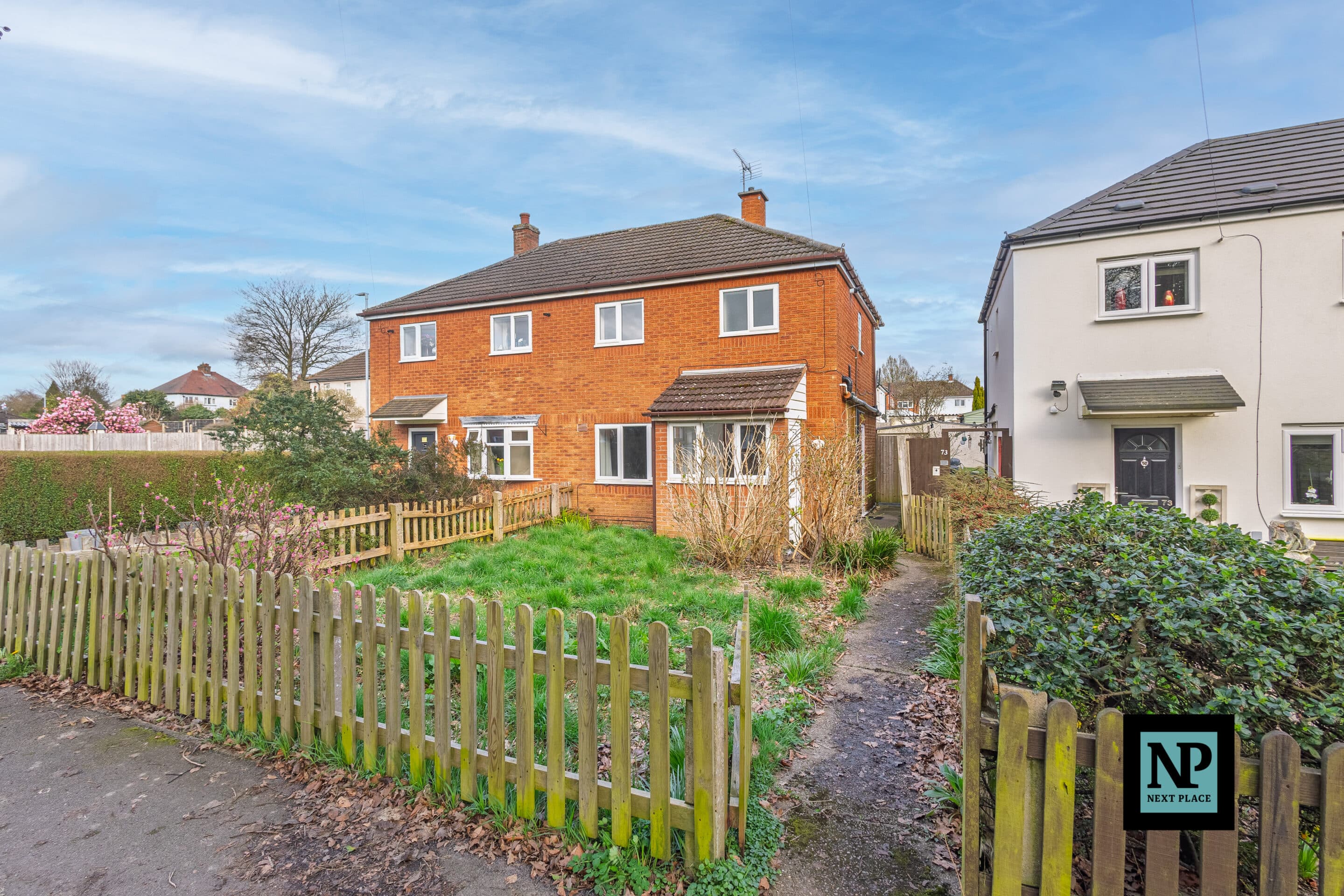 Beauchamp Road, Hockley, B77