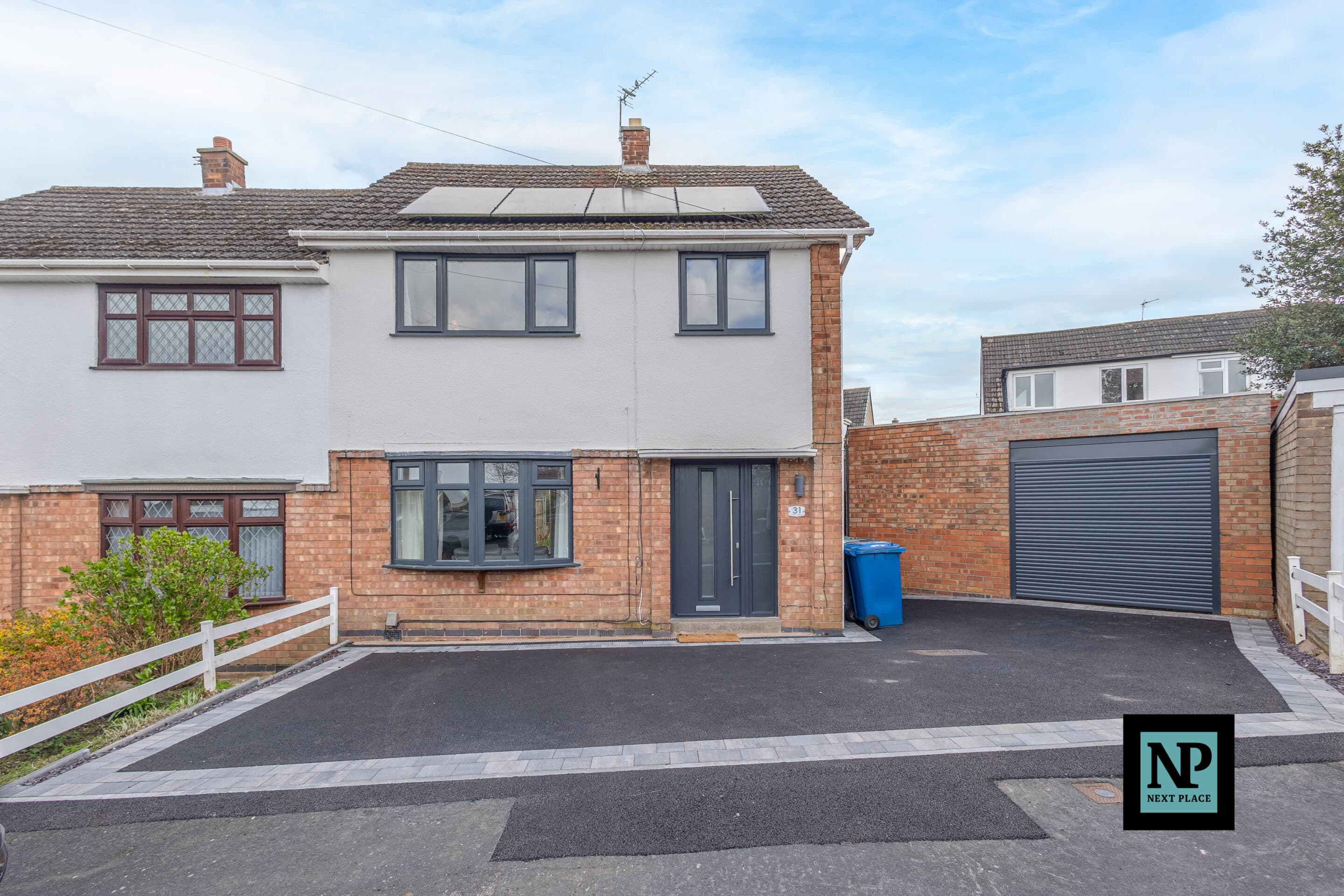 Greenhill Close, Dosthill, B77