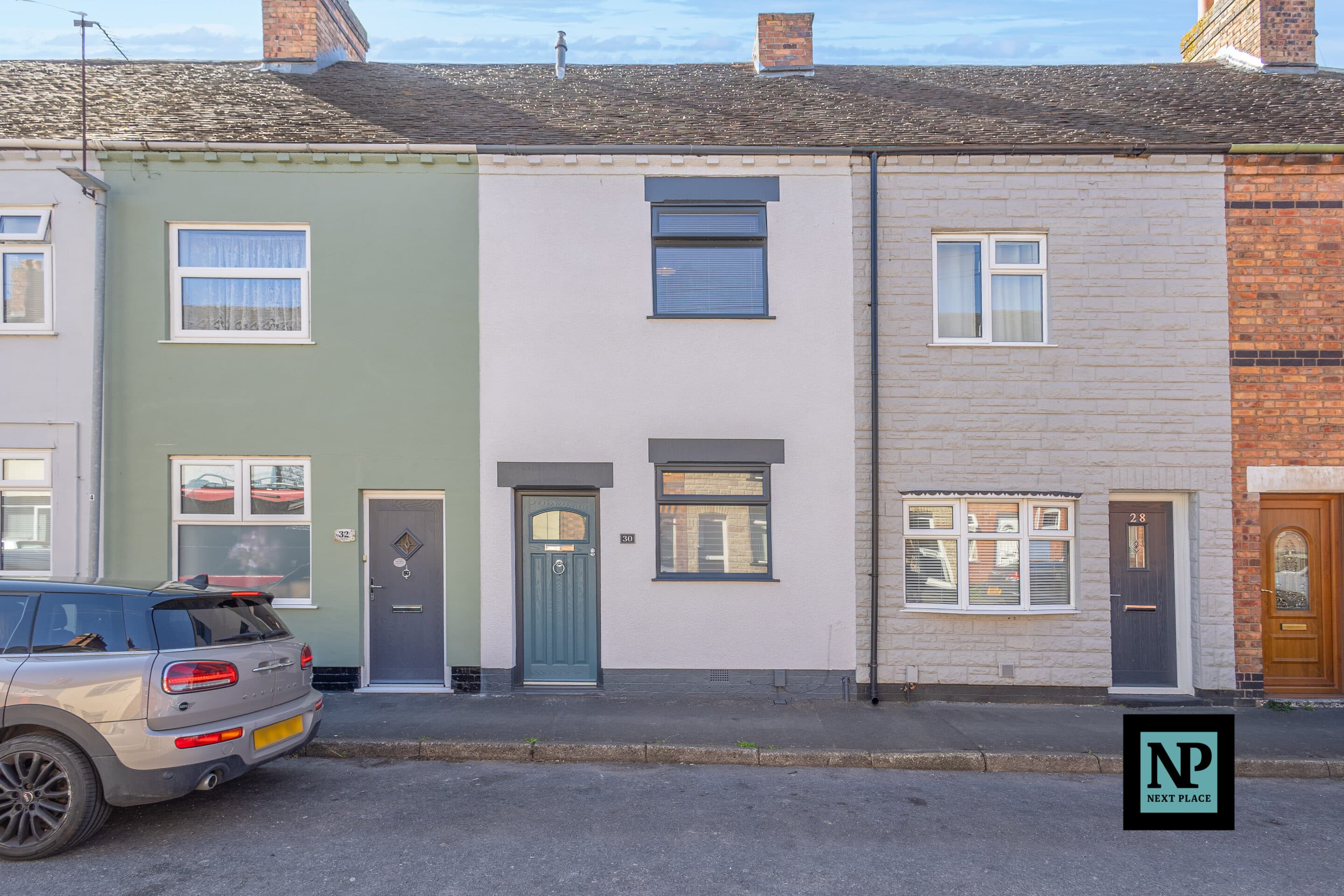 East View, Tamworth, B77