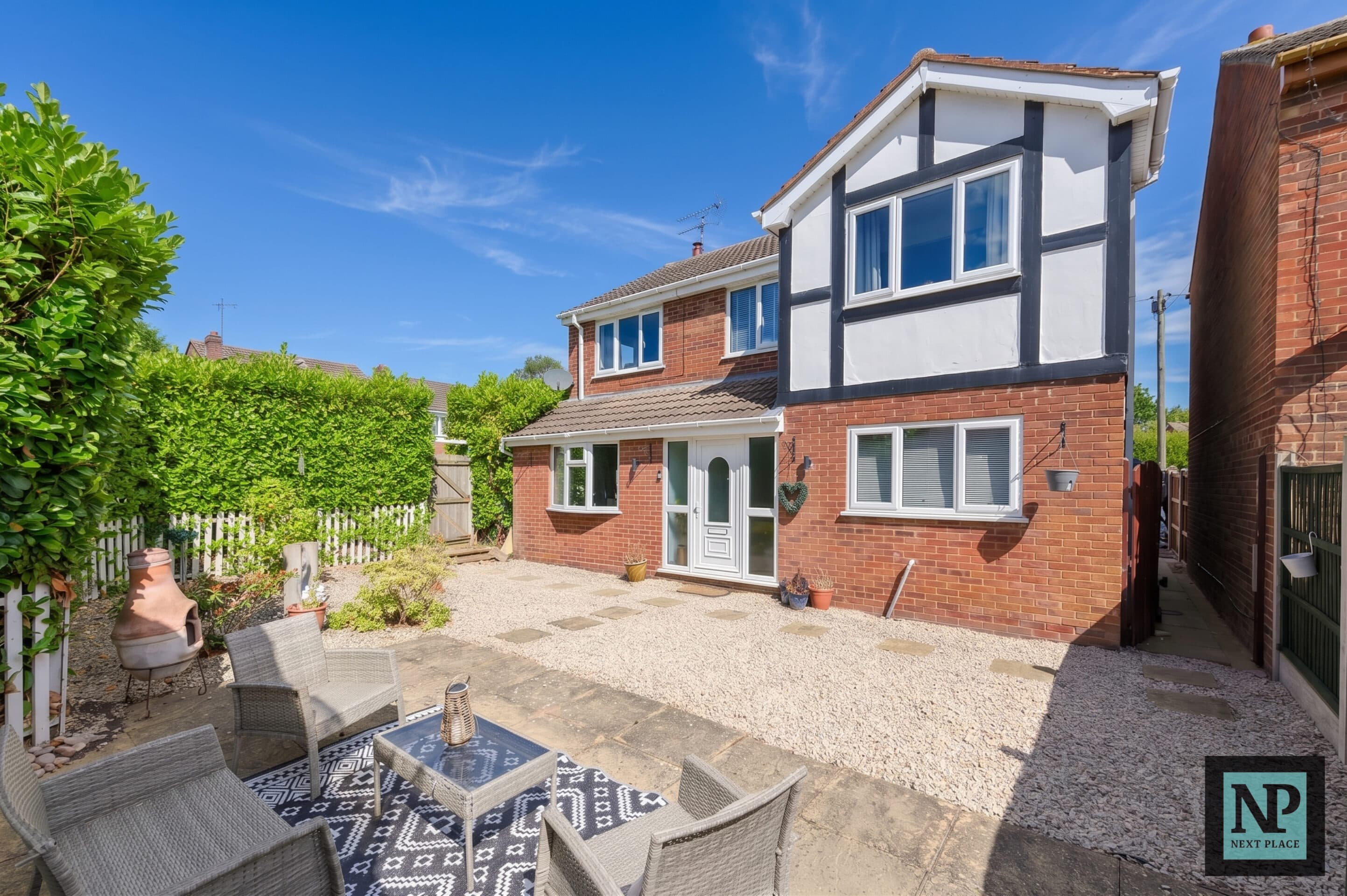 East House Drive, Hurley, CV9