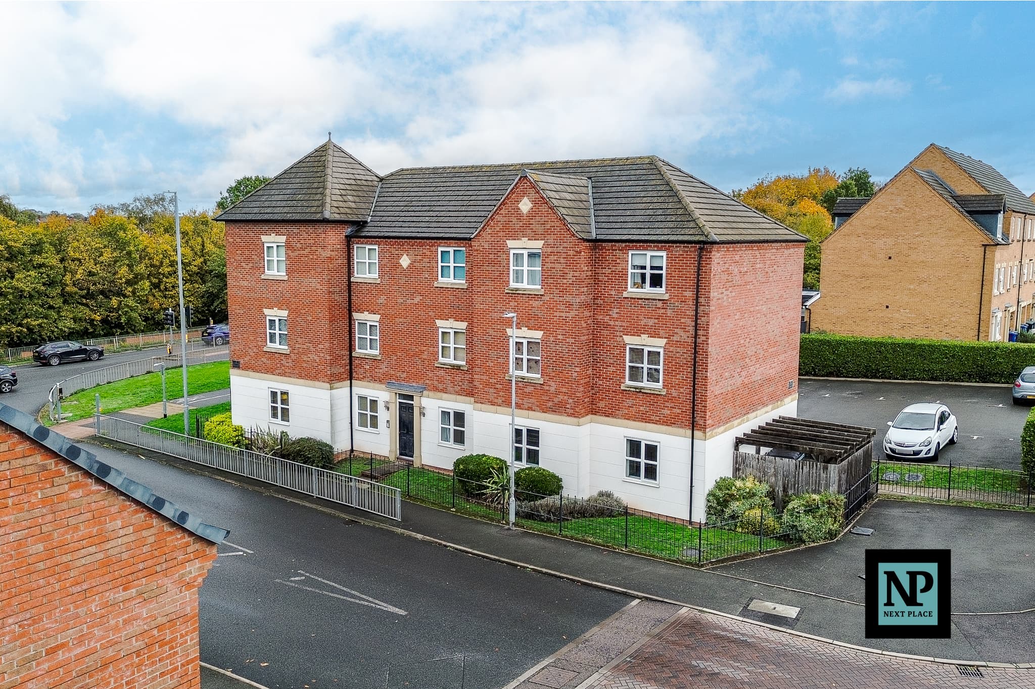 Lowes Drive, Katrine Court, B77