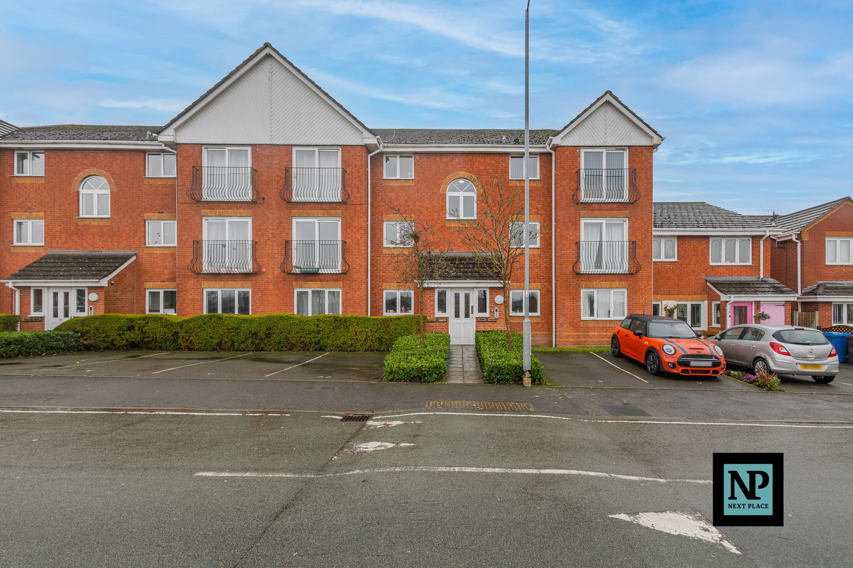 Grazier Avenue, Tamworth, B77