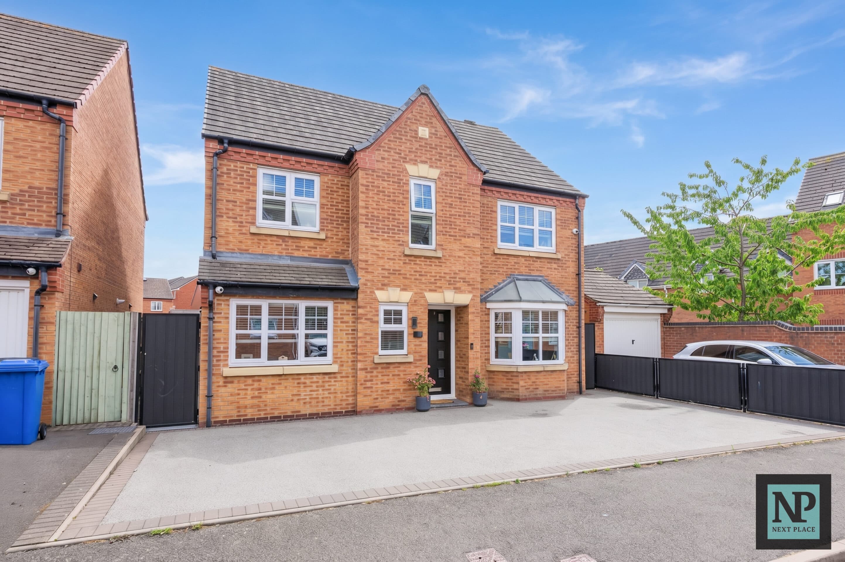Valley Drive, Wilnecote, B77