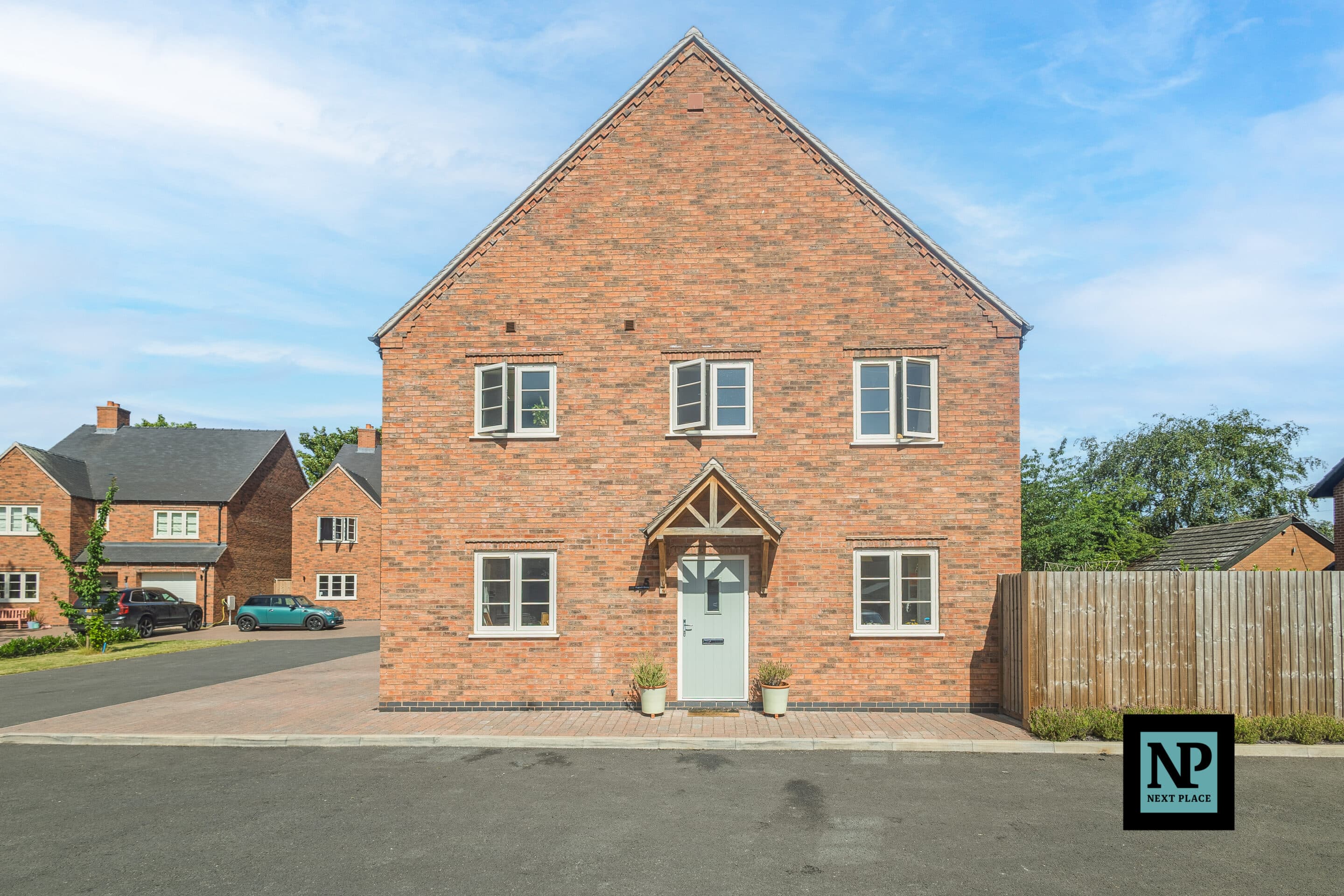 Elizabeth Grove, Elford, B79